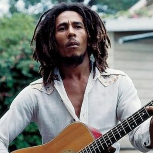 Meet your Posher, Clive